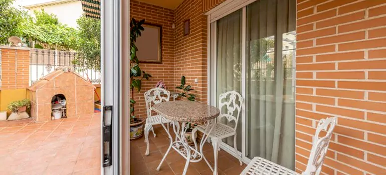 Adding Porch Enclosures To Your Home in Plant City, FL